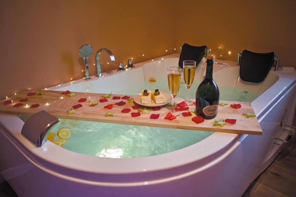 Buranoroom Jacuzzi Haut De Gamme Parkingfree Mulhouse Esterno foto